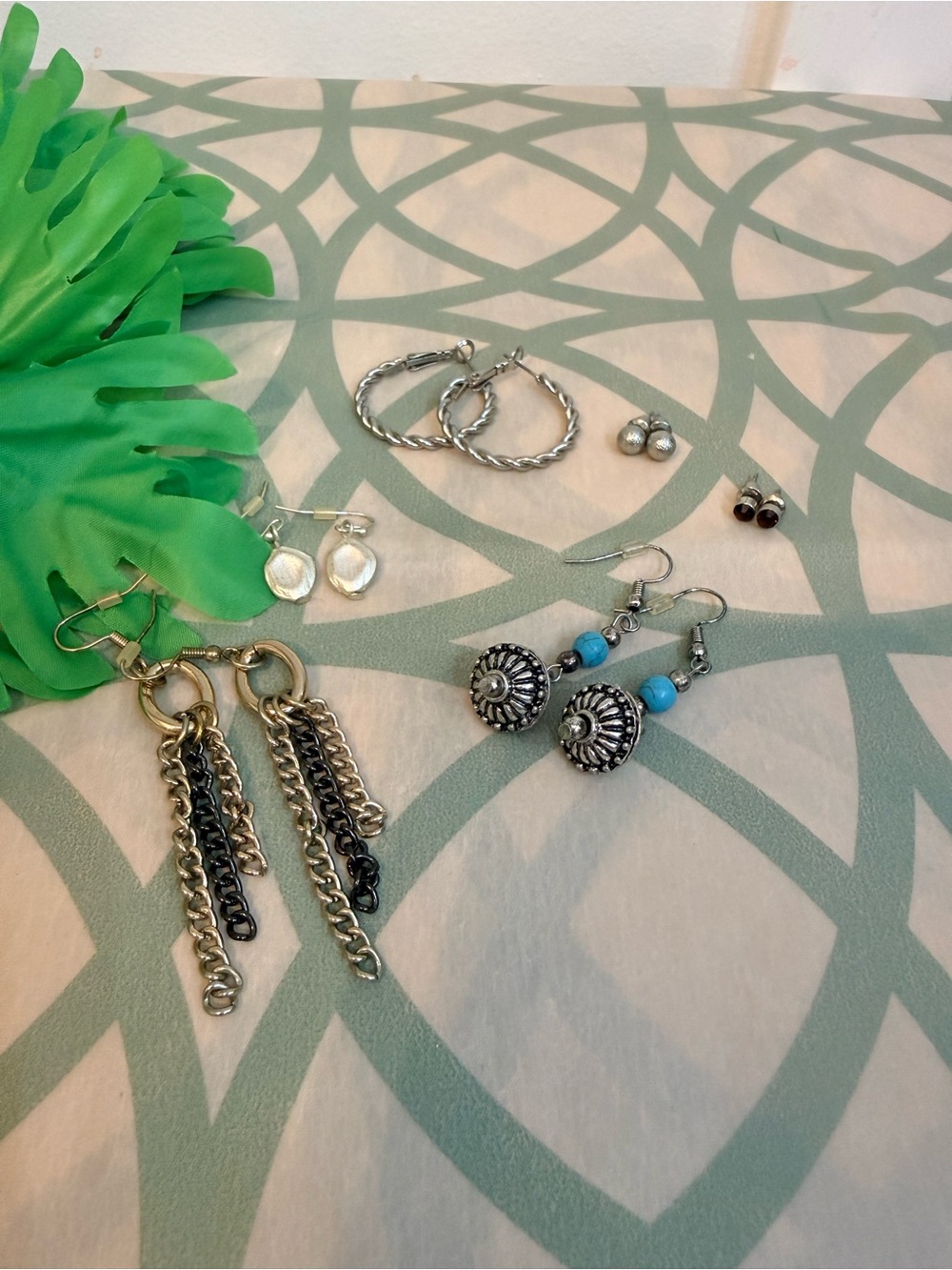 💫10/$25  •‎ Lot of Hoop/Stud/Drop Earrings